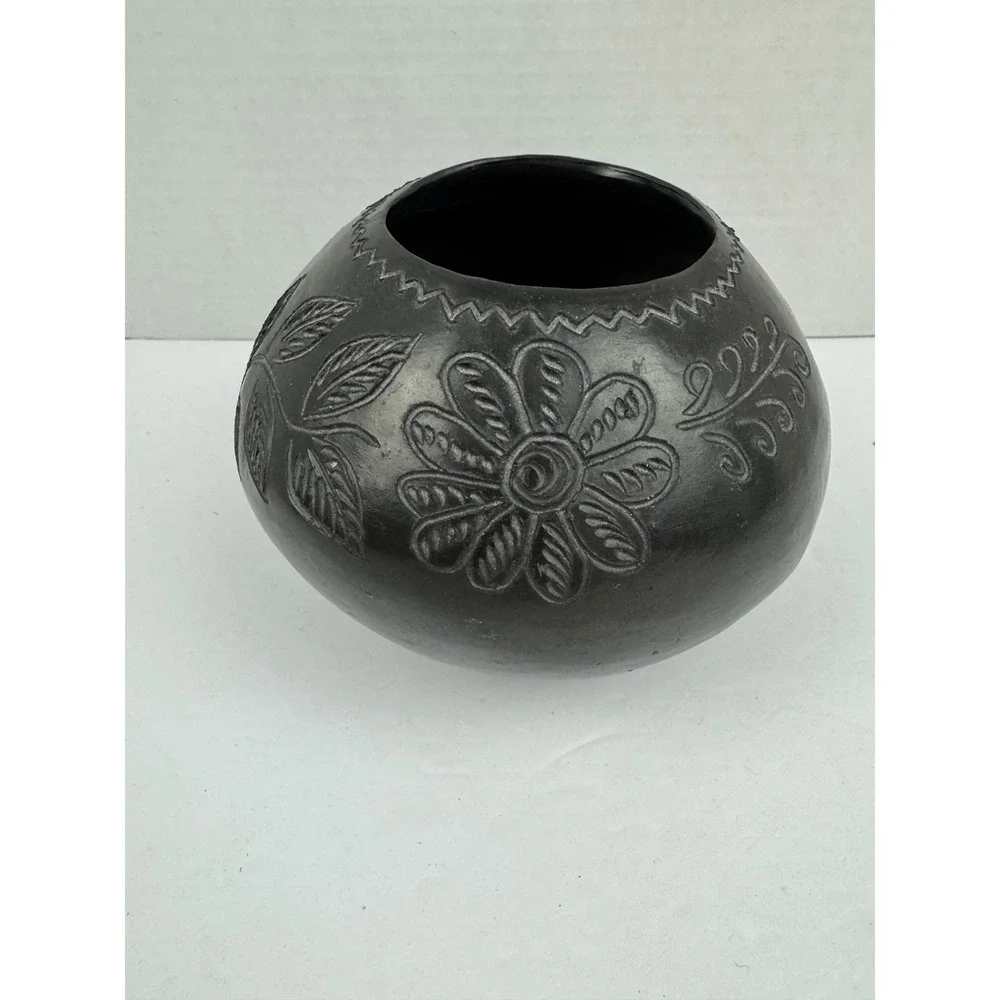 Hand Etched Black Clay Floral Pottery Vase Artisan Round Seed Pot 4 Inch